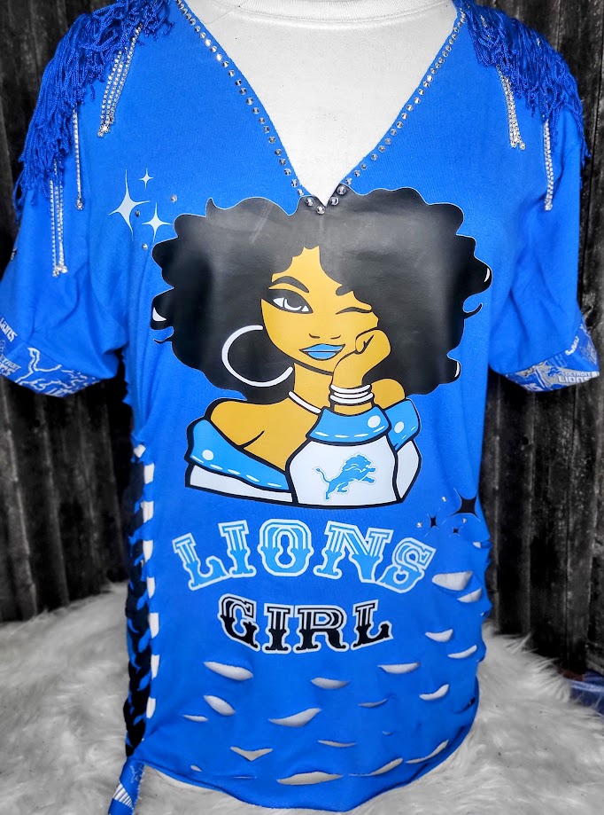 L GIRL  CUSTOM T-SHIRT